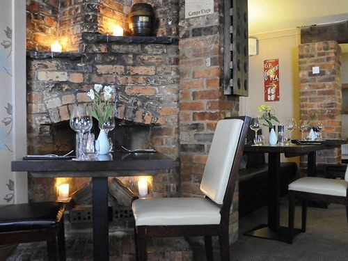 The Partridge Inn Wine Bar & Restaurant Wallingford Bagian luar foto